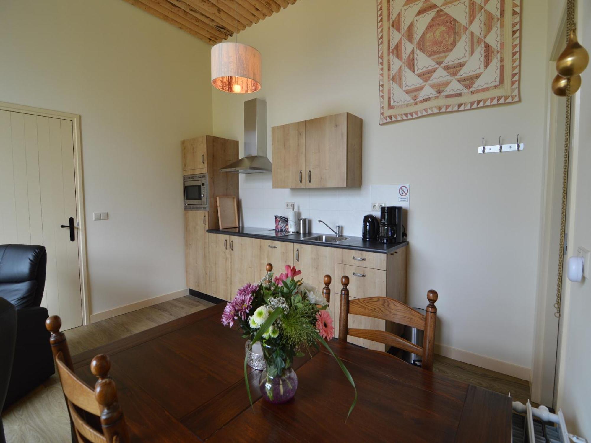 Quaint Farmhouse In Geesteren With Meadow View 外观 照片
